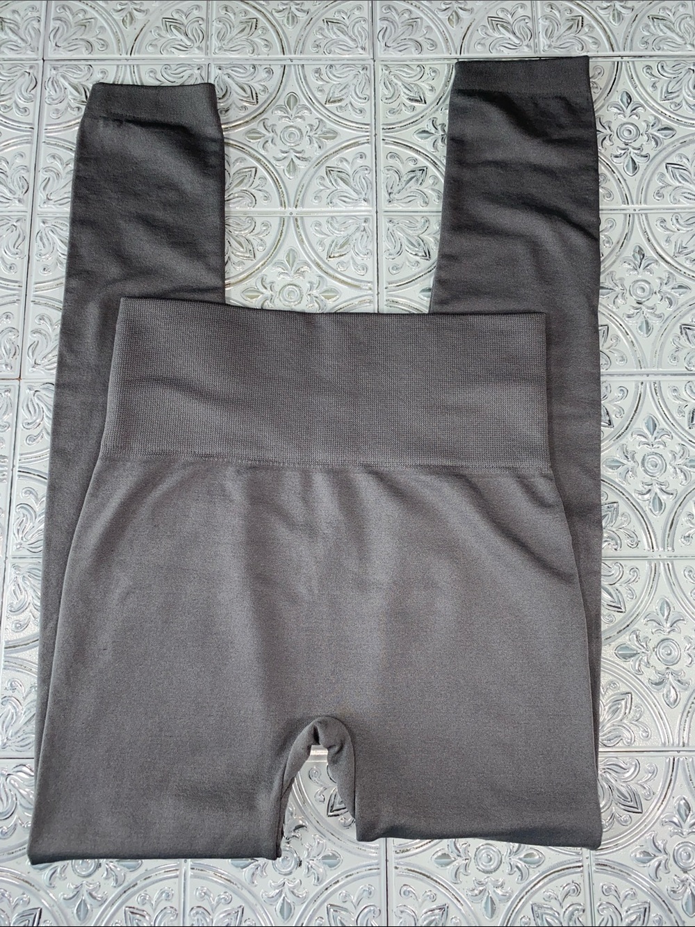 Maze L/XL Gray Insulated High Waist Seamless Leggings Athleisure Yoga
